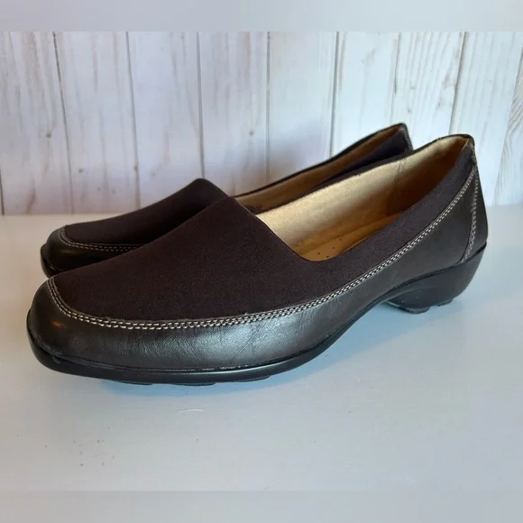 Naturalizer Slip-On Brown Comfort Loafers - Picture 1 of 10